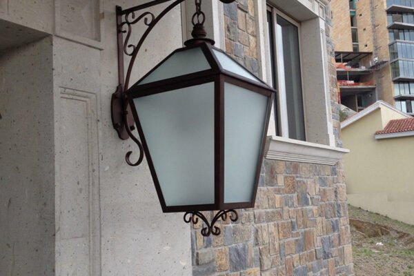 solara-custom-classic-steel-outdoor-lighting-entrance-bourbon