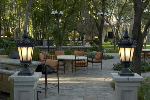 solara-custom-classic-steel-outdoor-lighting-patio-chianti