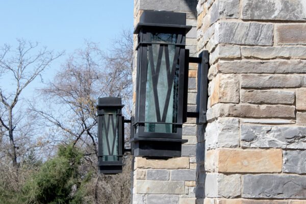 Kesington-Residence-Kesington-OLS-MOD-N-349-steel-modern-transtiional-outdoor-lighting-(20)