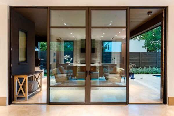 Tom-Diebel-Winston-Residence-Lufkin-TX-Harlequin-LP100-Door-4